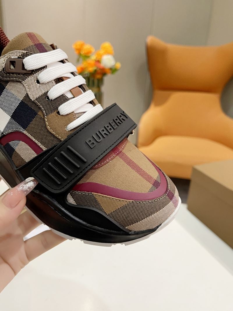 Burberry Low Shoes